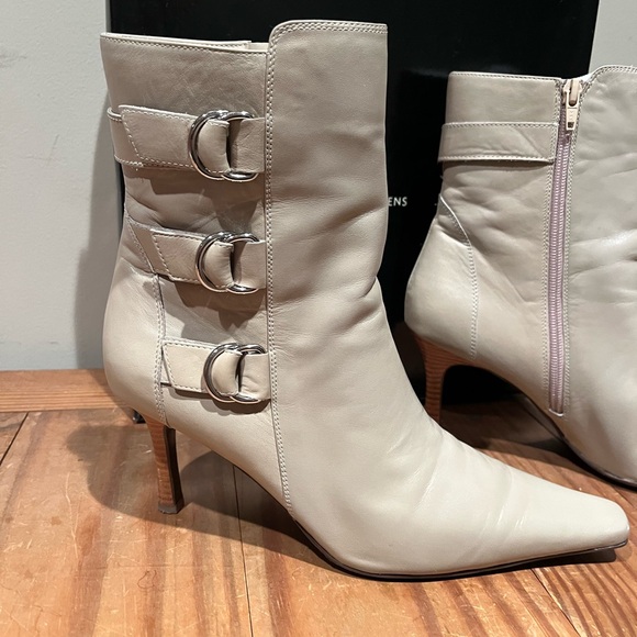 Valerie Stevens Shoes - Valerie Steven’s Leather Heeled Boot